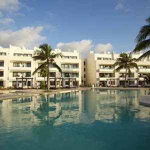 Bay & Wellness Rezort Akumal