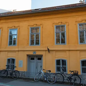 In Beim Lkh Apartment Graz